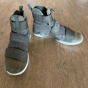Nike LeBron Soldier 10 SFG LUX "Cargo Khaki" Suede Basketball Shoes-Sz US 10